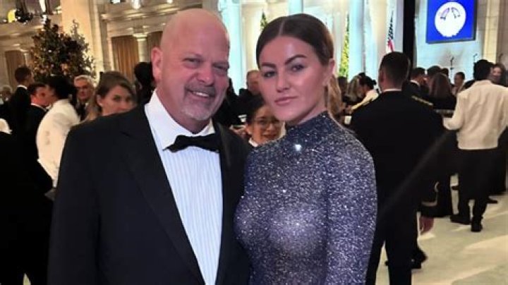 Are any Pawn Stars married?