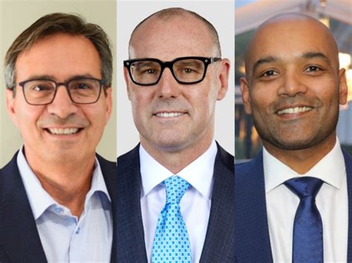 Are doctors richer than businessmen?