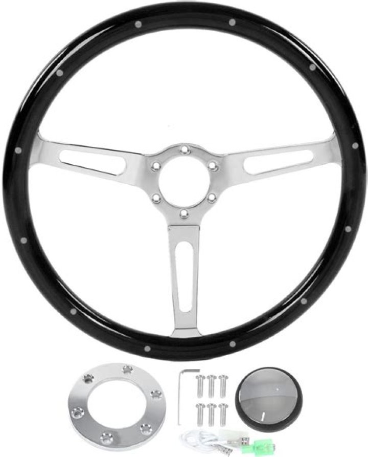 Are spinners on steering wheels illegal?