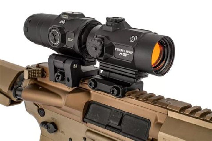Can you have a red dot and scope?