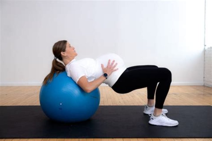 Can you lose weight sitting on exercise ball?
