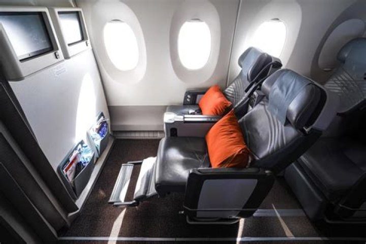 Does Singapore Airlines offer first class?
