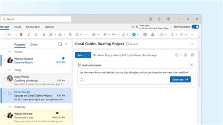 Does Zune work with Groove?