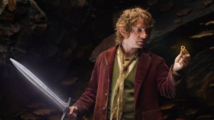 How did the gold statue melt in the Hobbit?