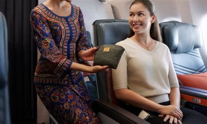 How do I call Singapore Airlines from Indonesia?