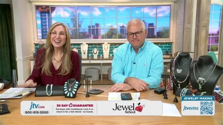 How do I get free shipping on JTV?