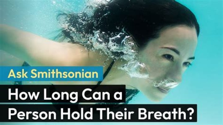 How long can the average person hold their breath underwater?