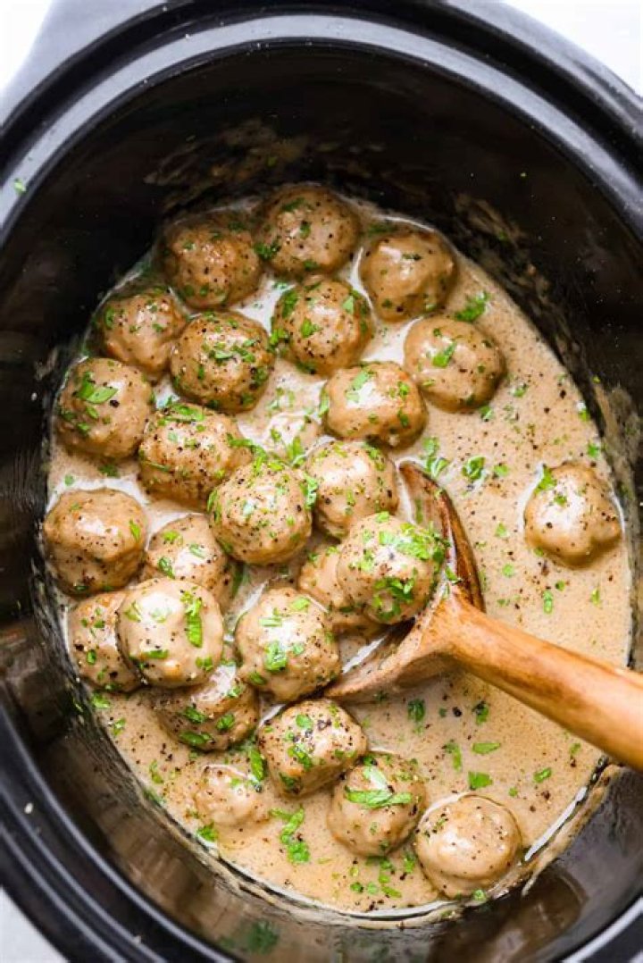 How long can you leave meatballs in a crock pot?