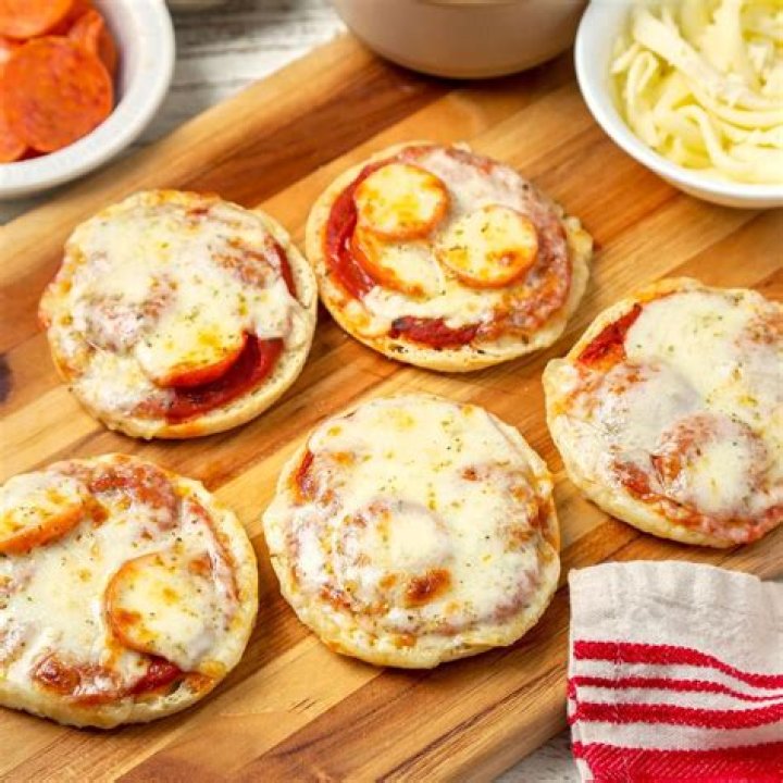 How long do the mini pizzas take to cook?