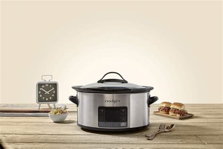 How long do you cook a roast in a slow cooker?