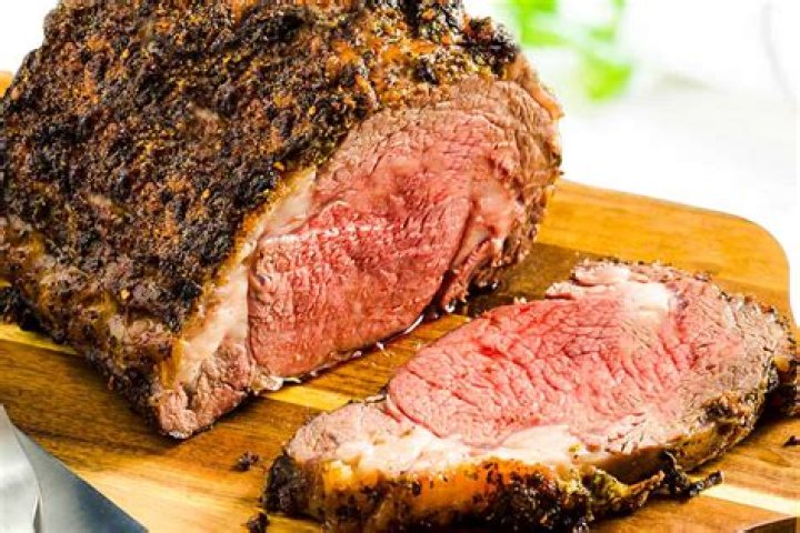 How long does it take to cook a 5 lb roast of beef?