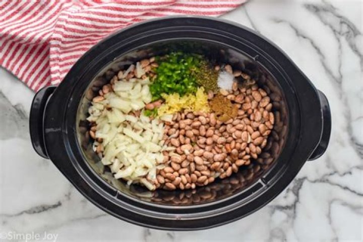 How long does it take to cook beans in crockpot on low?