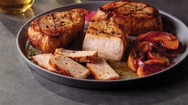 How long does it take to cook quarter inch pork chops?