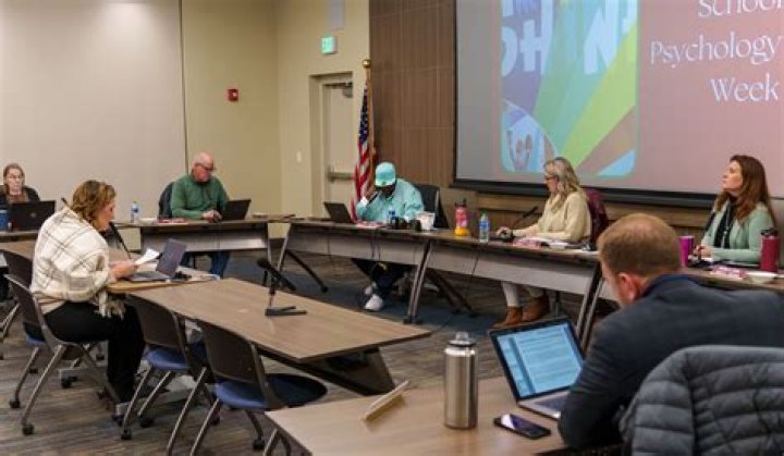 How long is vet tech school in Colorado?