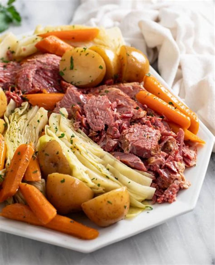 How long should you boil corned beef?