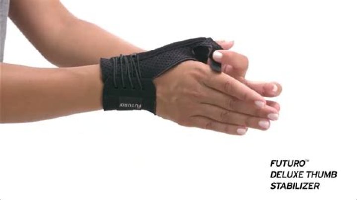How long should you wear a thumb stabilizer?