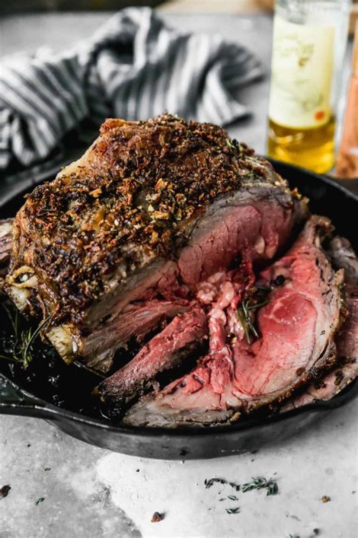 How long to cook a boneless prime rib roast?