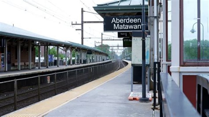 How much do NJ Transit engineers make?