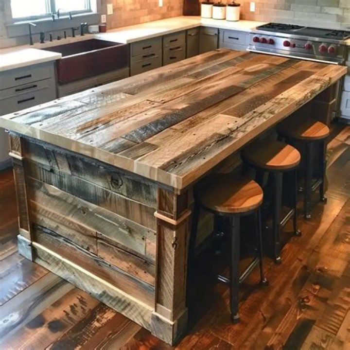 How much does a wood kitchen island cost?