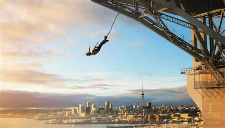 How much does it cost to bungee jump off the Auckland Harbour Bridge?