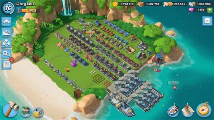 How often does mega crab appear in boom beach?