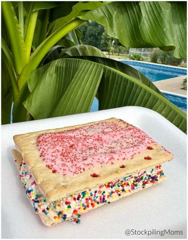 Is a Pop-Tart a sandwich?