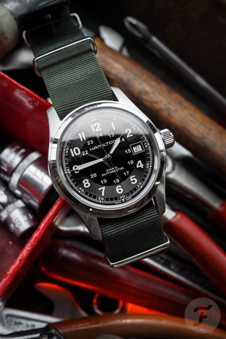 Is Hamilton Khaki Automatic?