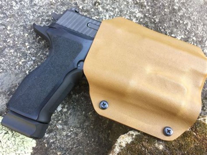 Is kydex bad for guns?