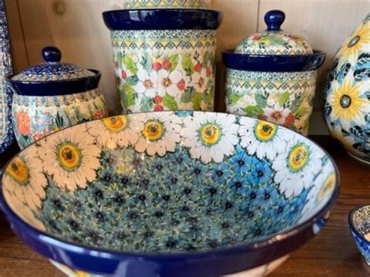 Is Polish pottery collectible?