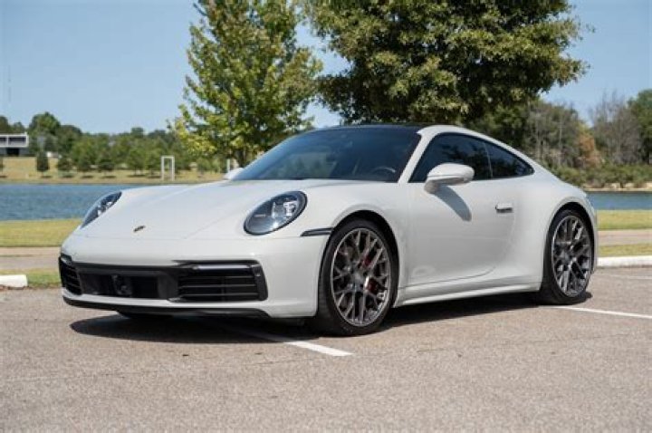 Is Porsche VIN WPO or WP0?