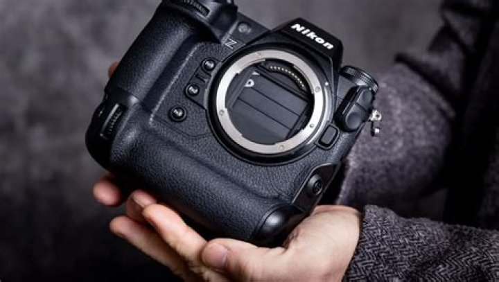 What are 3 different kinds of shutters used in digital cameras?