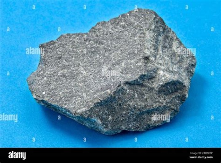 What are fine grained rocks