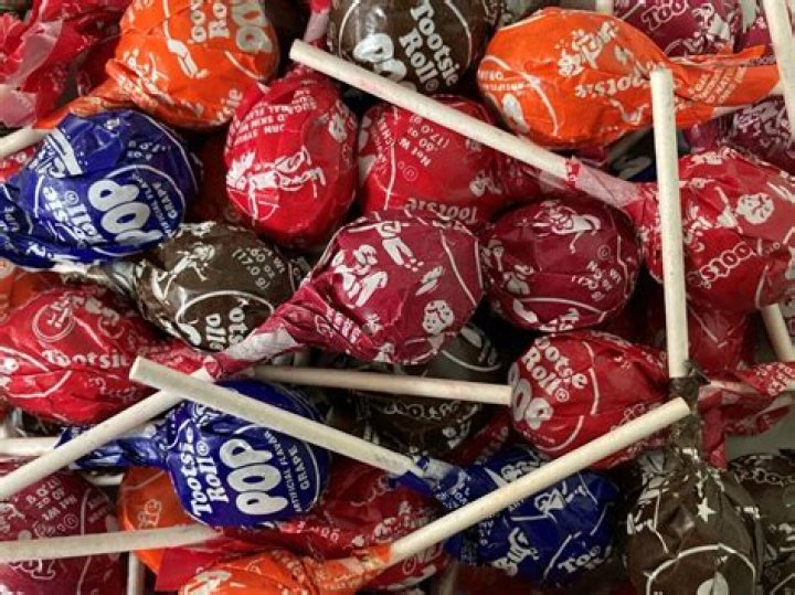 What are Tootsie Roll Pops made out of?
