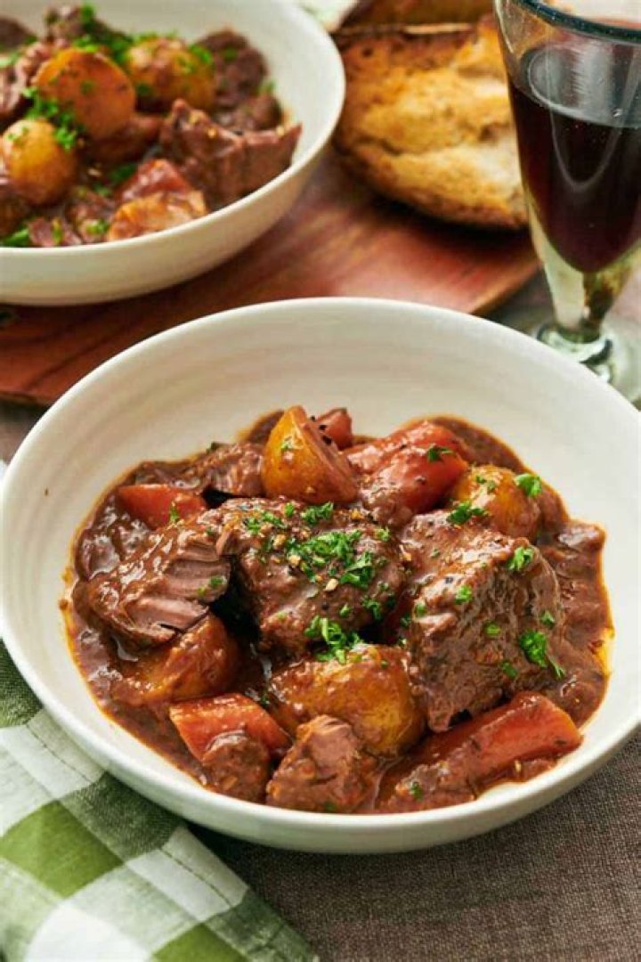 What cut of lamb is best for stew?