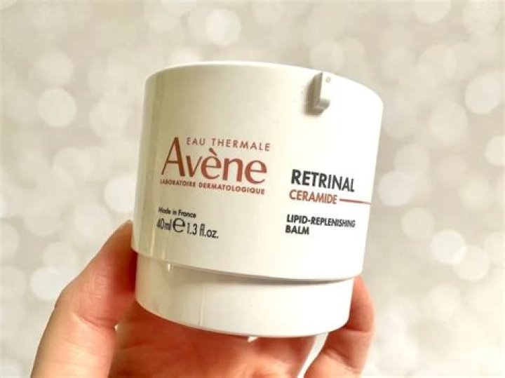 What does Avene Retrinal do?