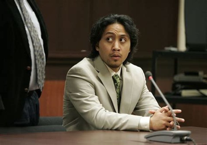 What does Vili Fualaau do for work?