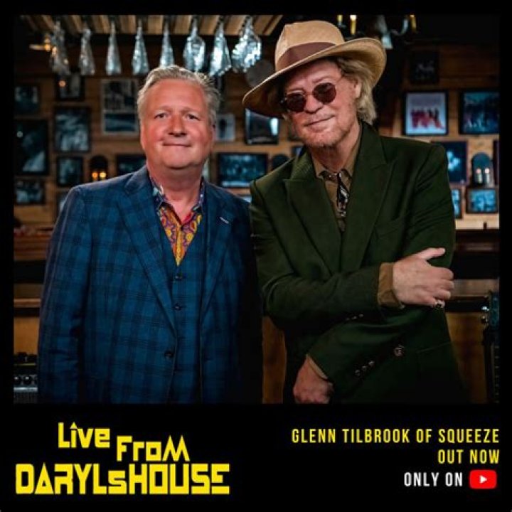 What happened to live from Daryls house?