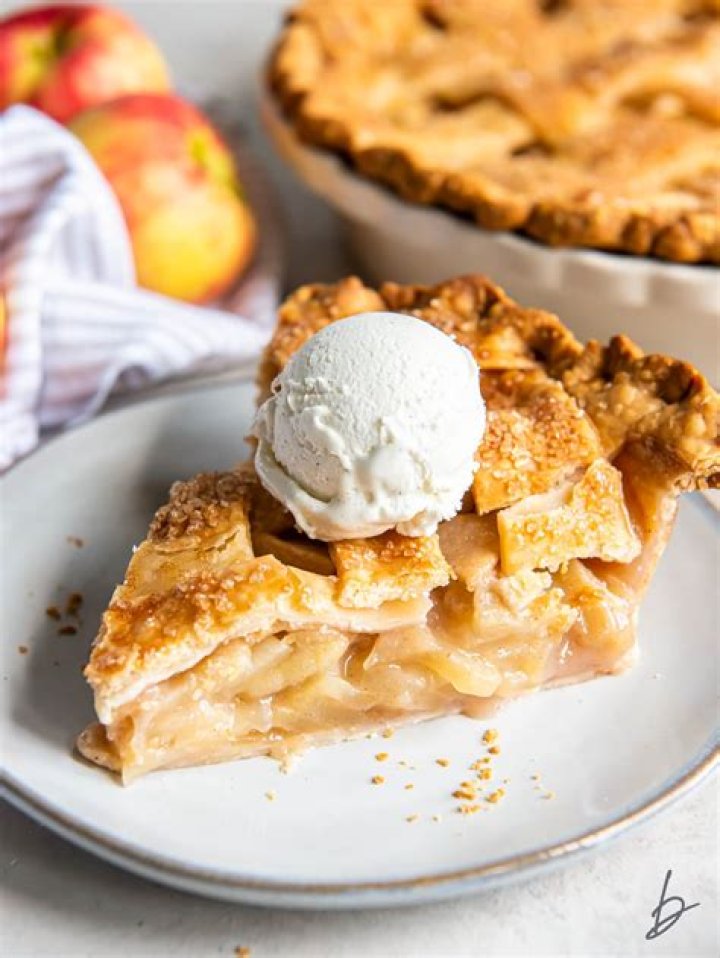 What is apple pie moonshine made from?