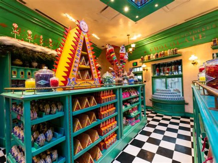 What is the candy shop in Harry Potter called?