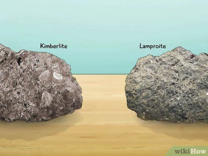 What is the difference between Lamproite and kimberlite?