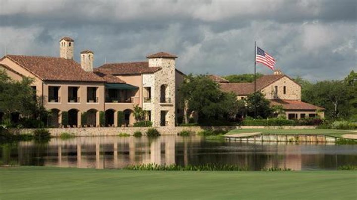 What is the most exclusive golf club in Arizona?