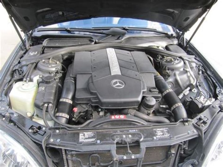 What kind of gas does a Mercedes S430 take?
