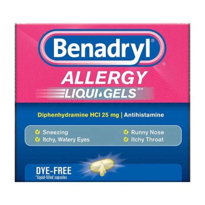 What meds are contraindicated with Benadryl?