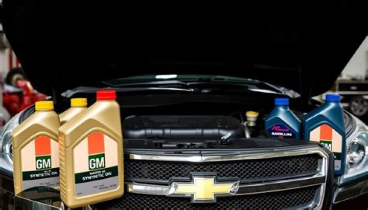 What oil does a Mack MP8 take?
