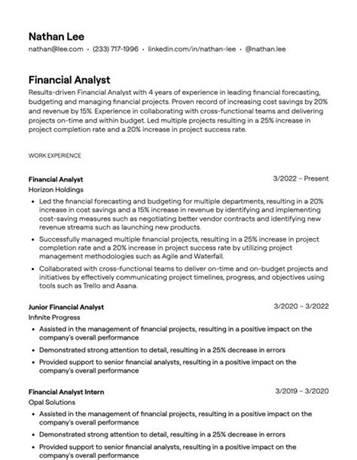 What should a financial analyst put on resume?