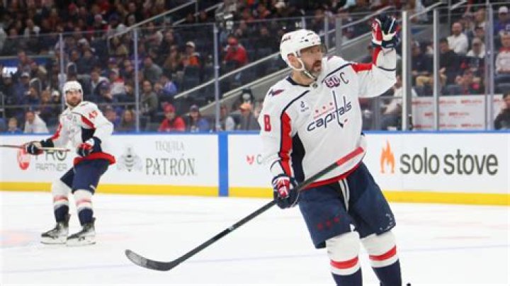What stick curve does Ovechkin use?