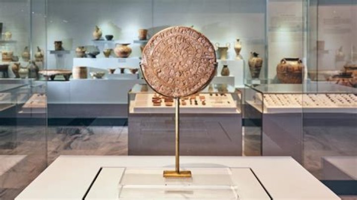 What to see in Heraklion Archaeological museum?