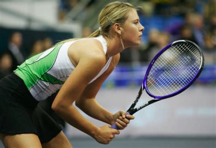 Where does Maria Sharapova currently live?