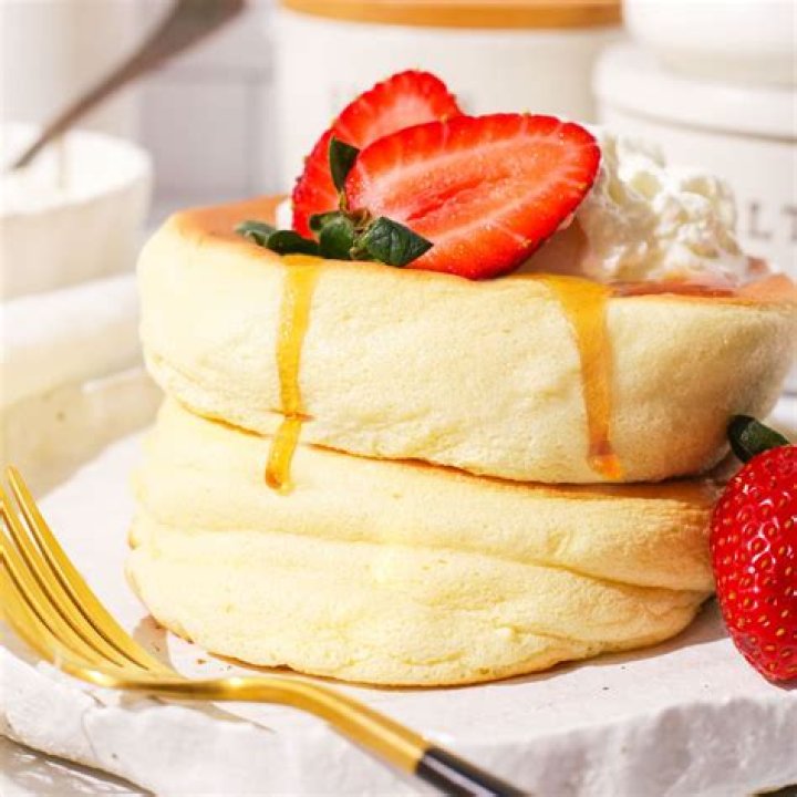 Why are pancake batters so Fluffy when baked?