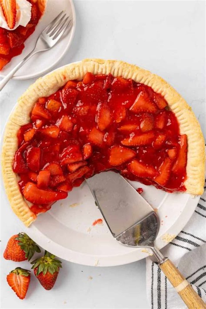 Why is my strawberry pie runny?